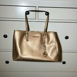 Michael Khors Jet Set Leather Handbag & Wallet